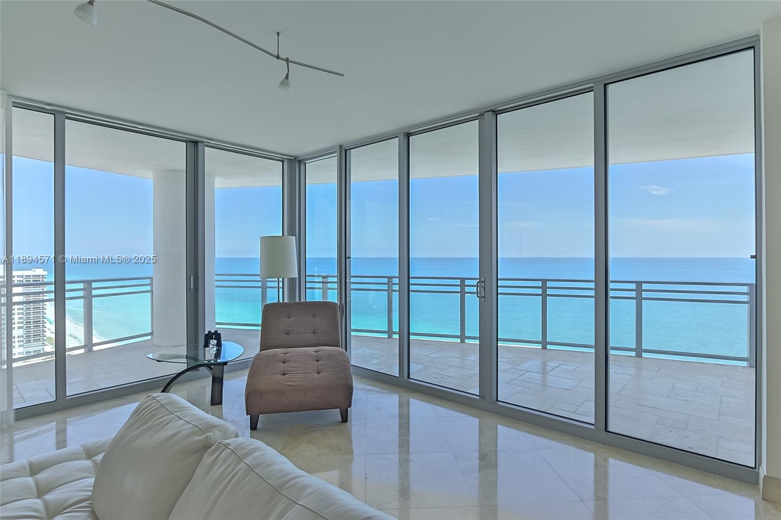 3535 S OCEAN DR #2102, Hollywood FL 33019