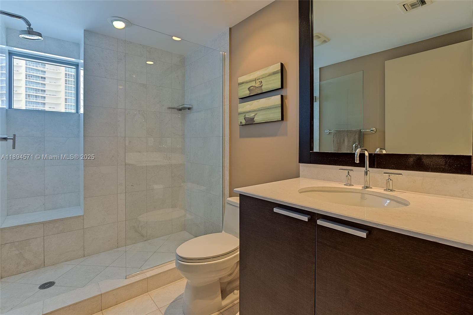 3535 S OCEAN DR #2102, Hollywood FL 33019