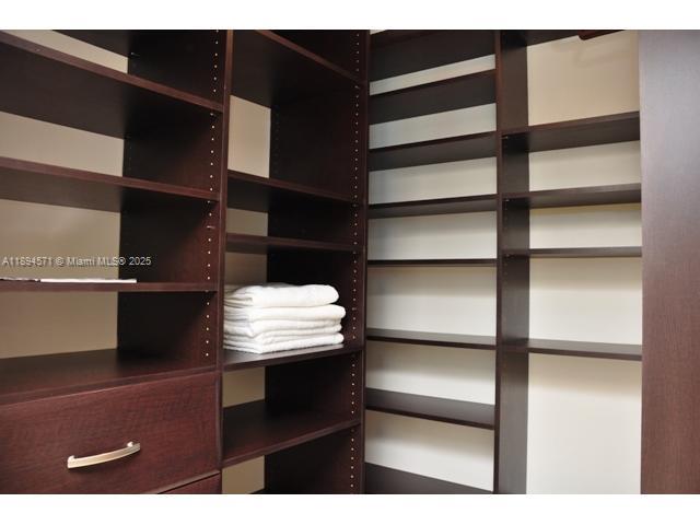 3535 S OCEAN DR #2102, Hollywood FL 33019