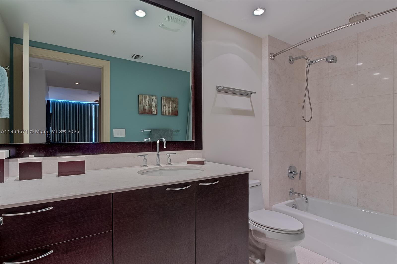 3535 S OCEAN DR #2102, Hollywood FL 33019