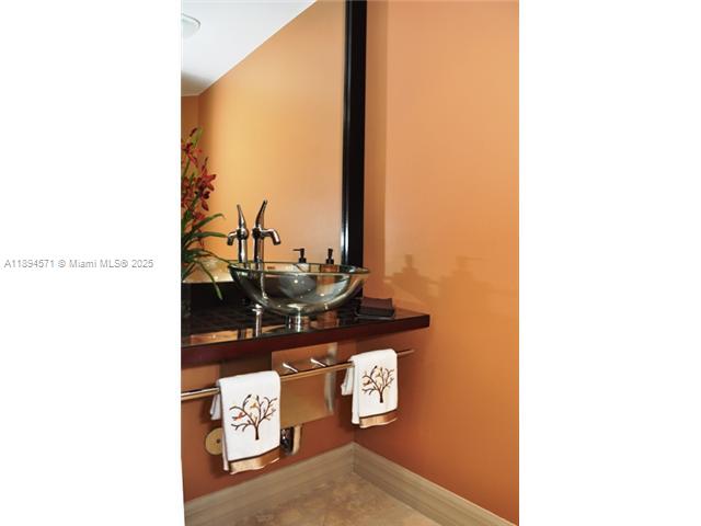 3535 S OCEAN DR #2102, Hollywood FL 33019