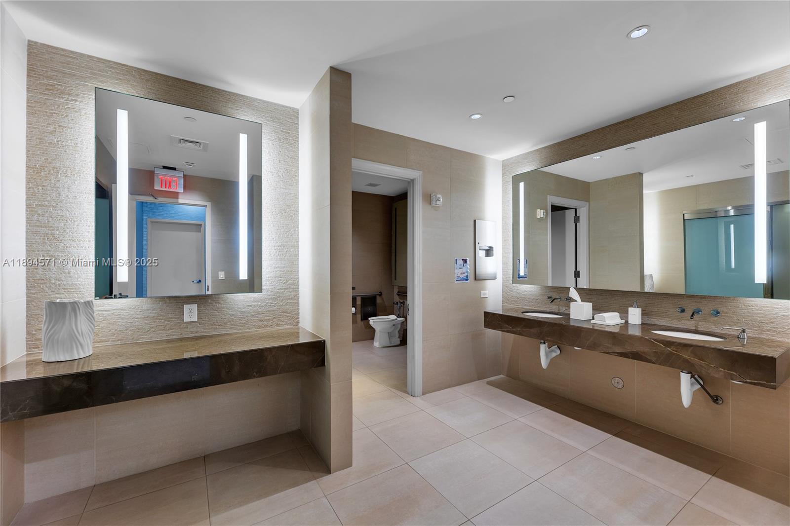 3535 S OCEAN DR #2102, Hollywood FL 33019