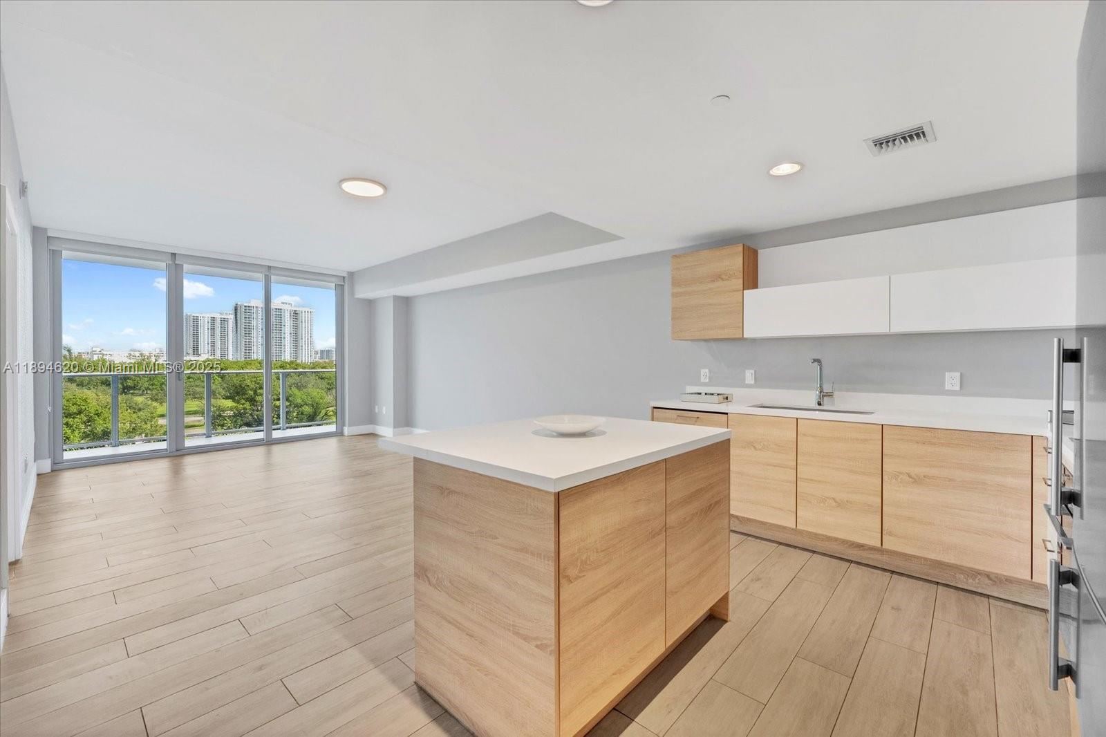 16385 Biscayne Blvd #404, North Miami Beach FL 33160
