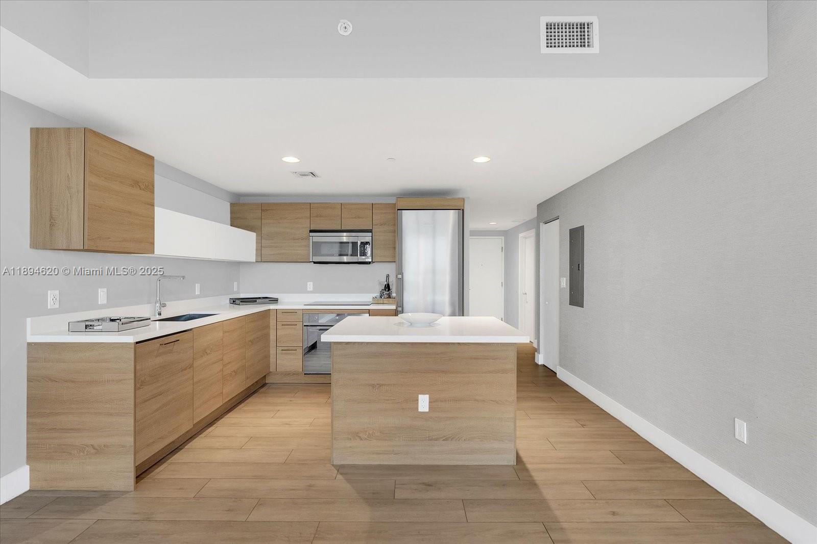 16385 Biscayne Blvd #404, North Miami Beach FL 33160