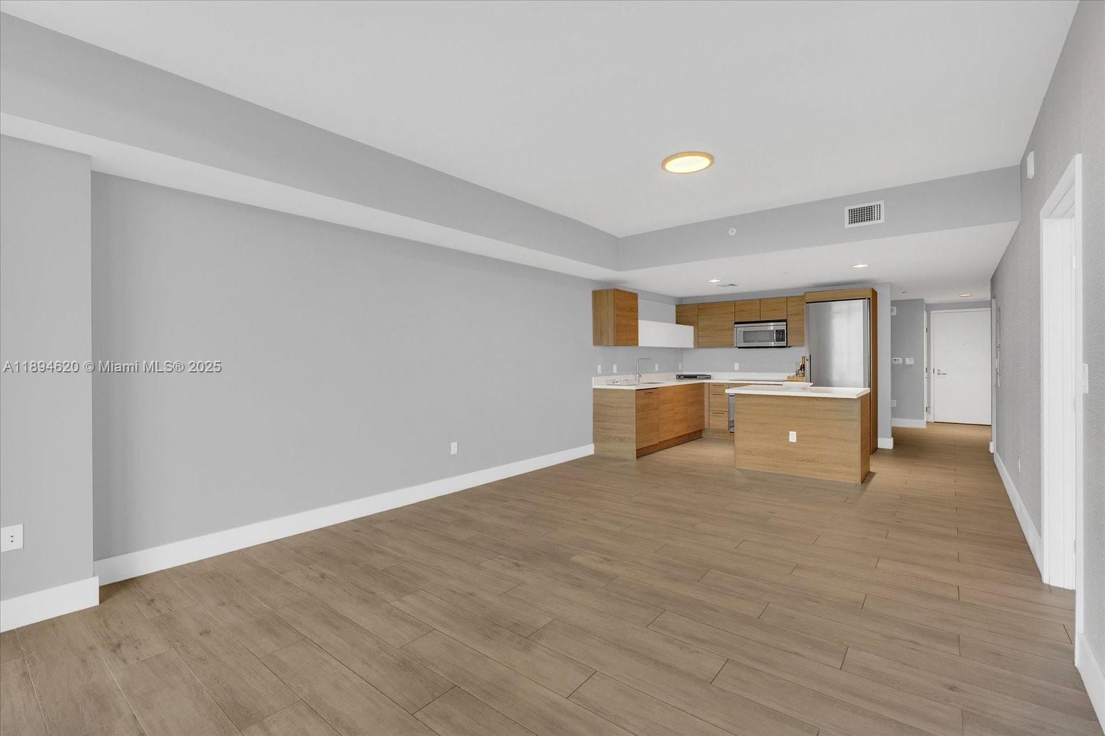 16385 Biscayne Blvd #404, North Miami Beach FL 33160
