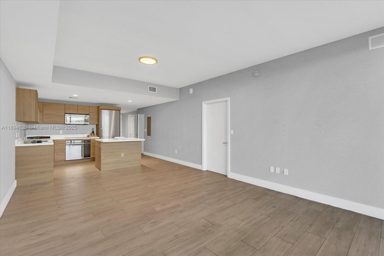 16385 Biscayne Blvd #404, North Miami Beach FL 33160