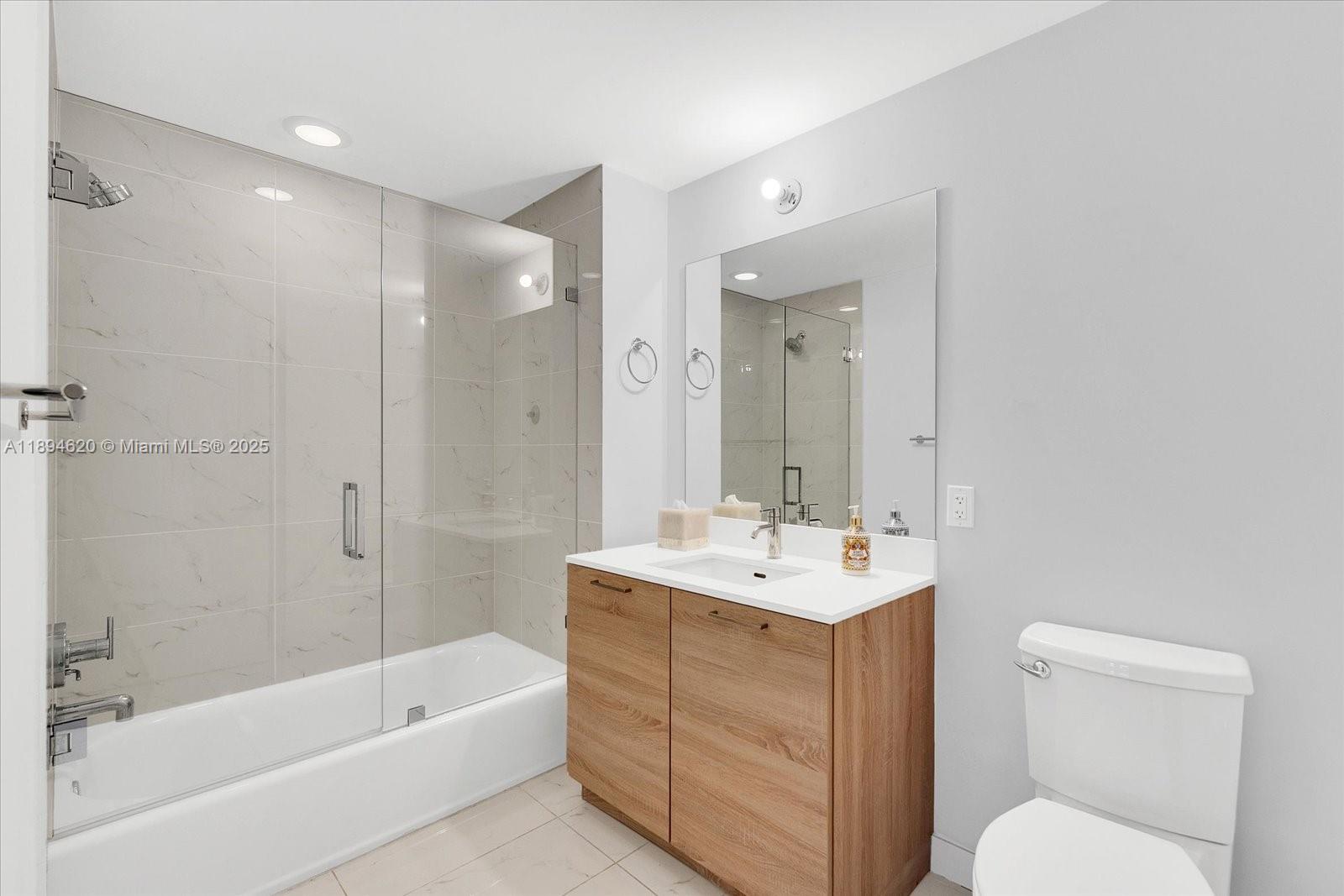 16385 Biscayne Blvd #404, North Miami Beach FL 33160