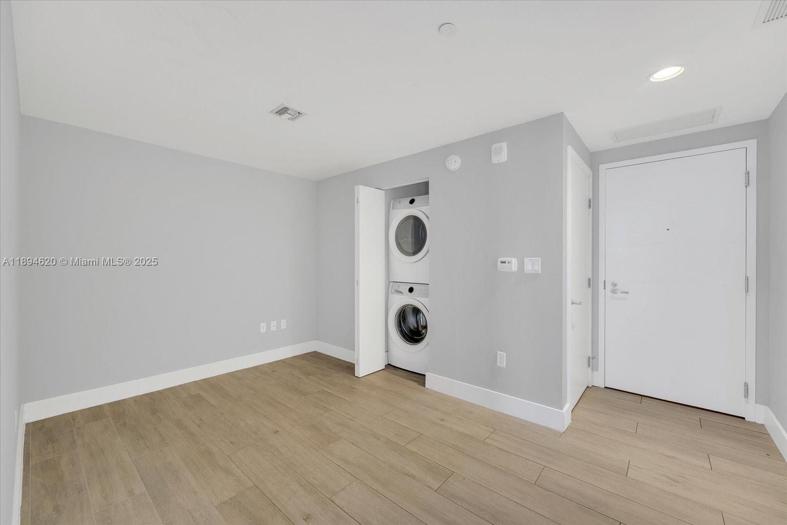 16385 Biscayne Blvd #404, North Miami Beach FL 33160