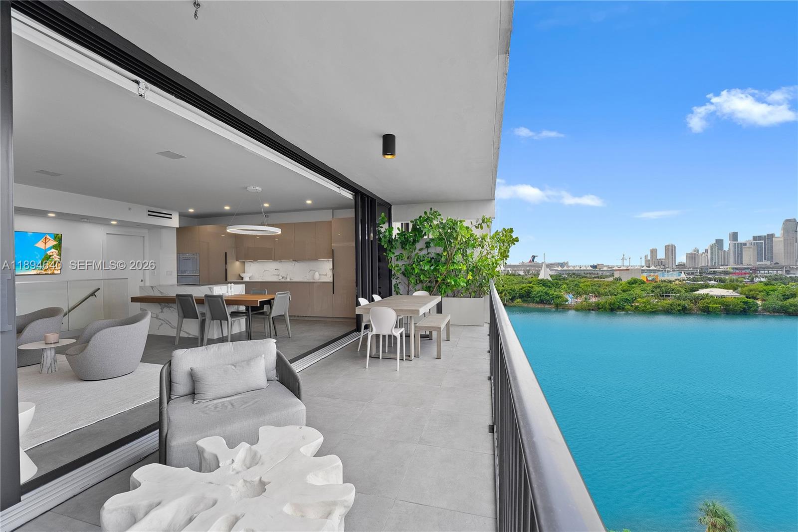 1000 Venetian Way #1006, Miami FL 33139