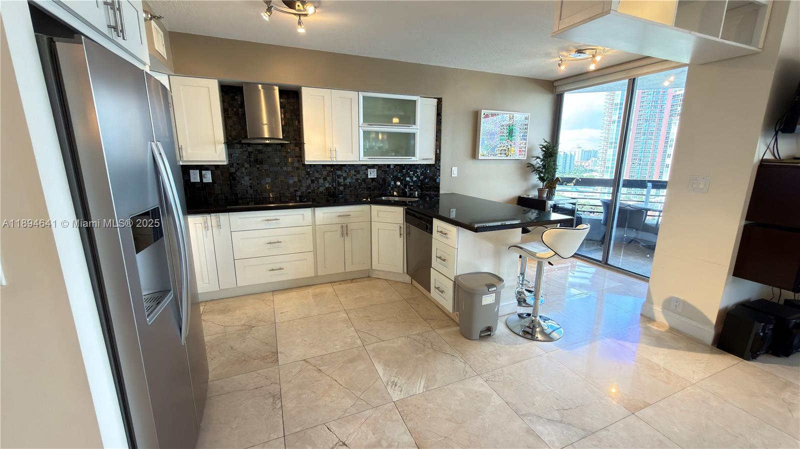 3530 W Mystic Pointe Dr #1602, Aventura FL 33180