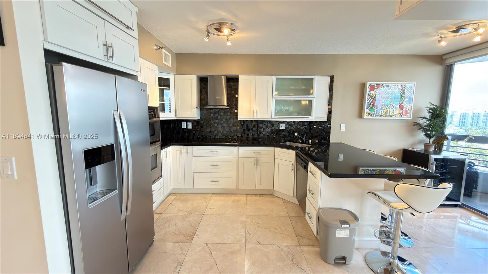 3530 W Mystic Pointe Dr #1602, Aventura FL 33180