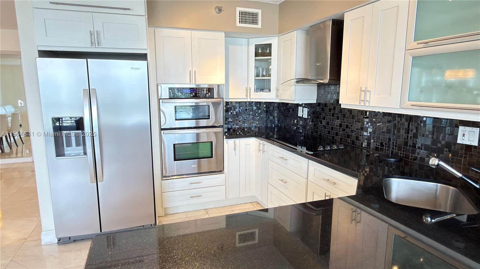 3530 W Mystic Pointe Dr #1602, Aventura FL 33180