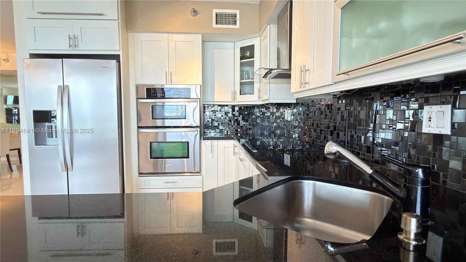 3530 W Mystic Pointe Dr #1602, Aventura FL 33180