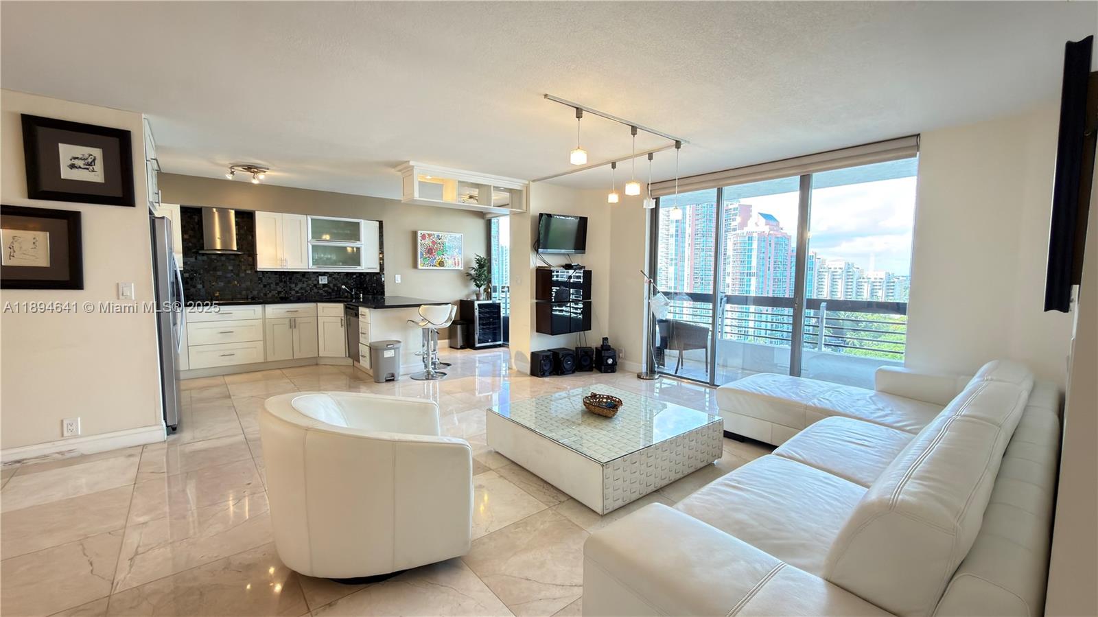 3530 W Mystic Pointe Dr #1602, Aventura FL 33180