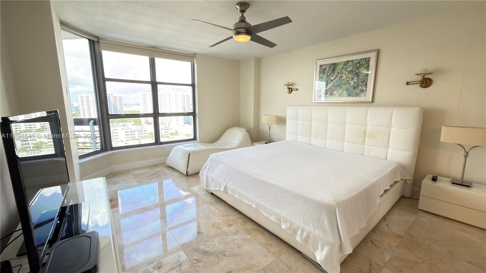 3530 W Mystic Pointe Dr #1602, Aventura FL 33180
