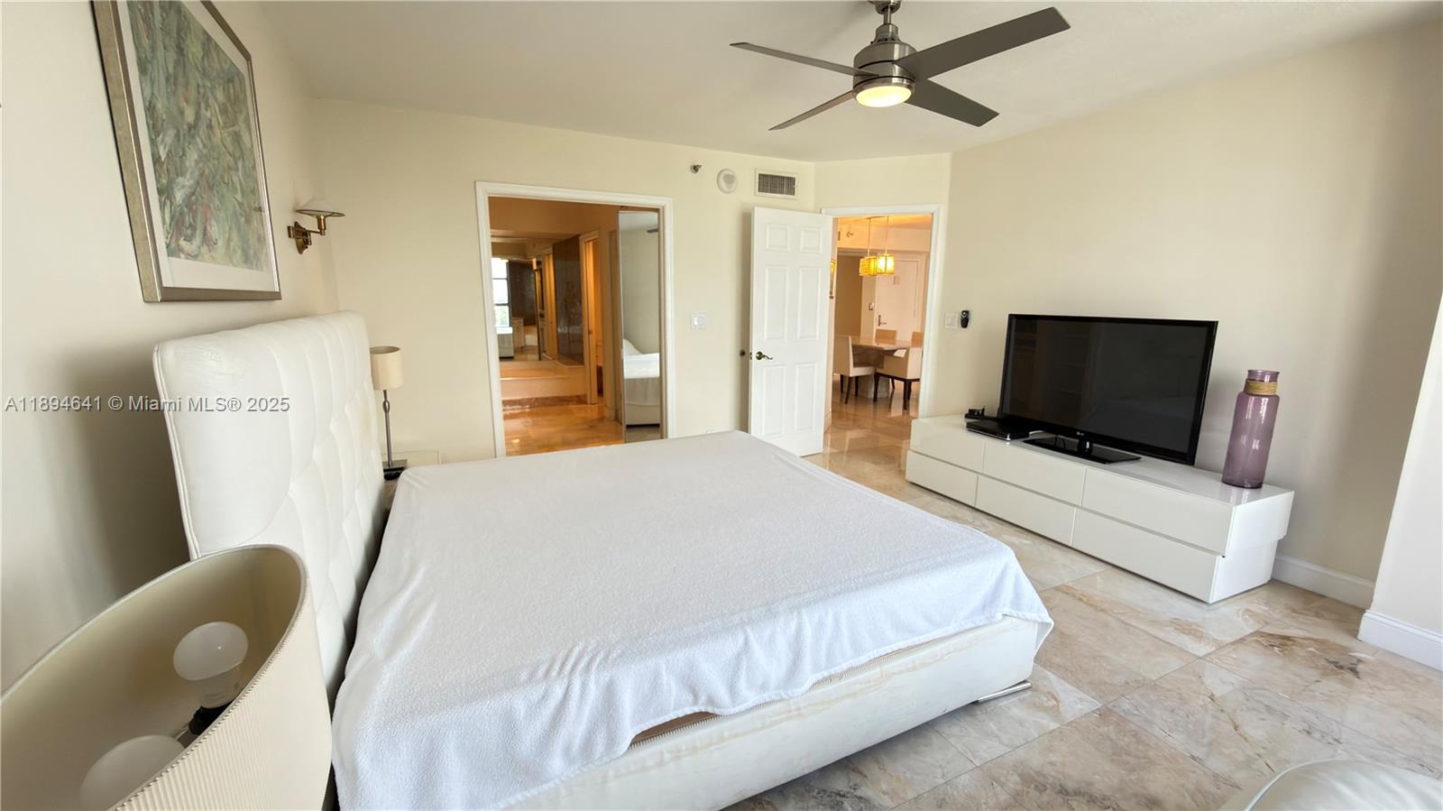 3530 W Mystic Pointe Dr #1602, Aventura FL 33180