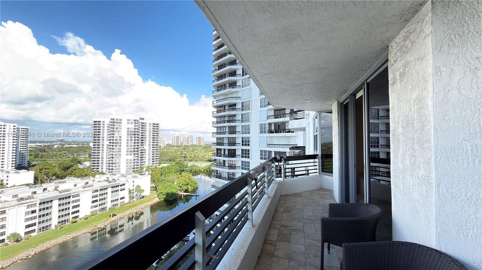 3530 W Mystic Pointe Dr #1602, Aventura FL 33180