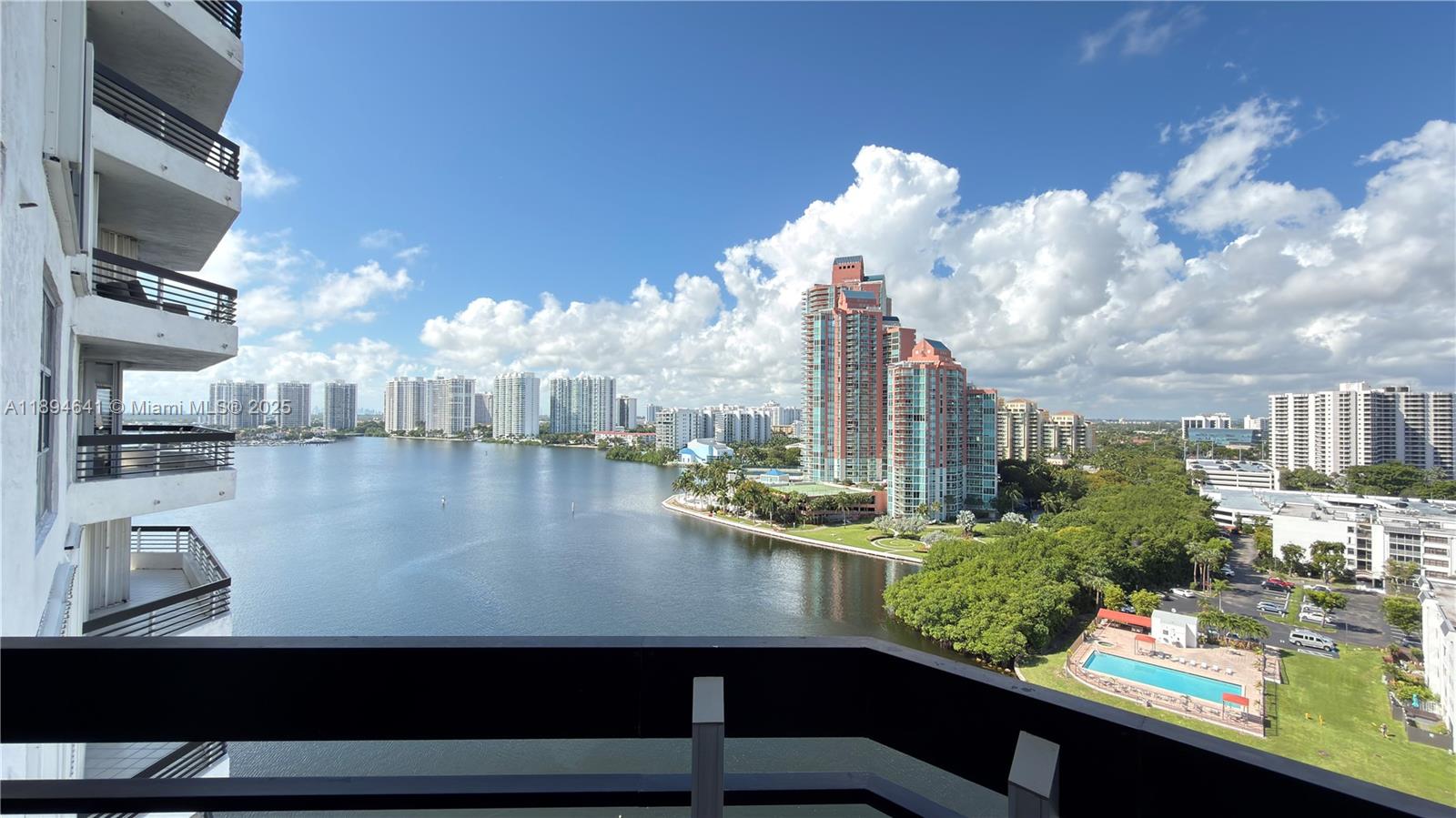 3530 W Mystic Pointe Dr #1602, Aventura FL 33180