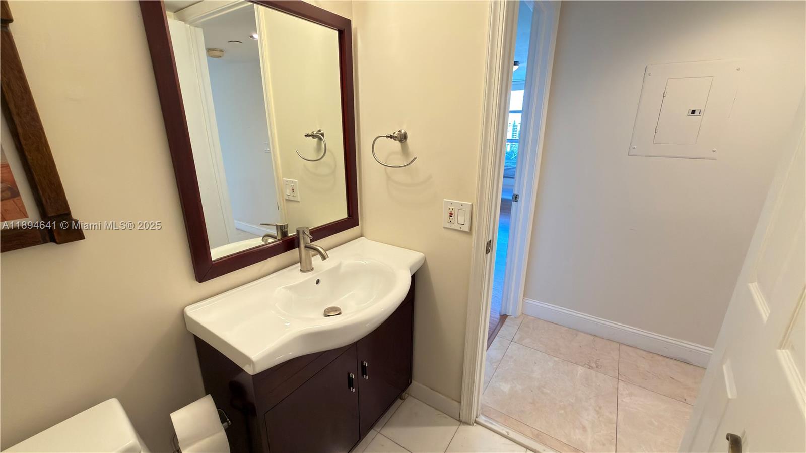 3530 W Mystic Pointe Dr #1602, Aventura FL 33180