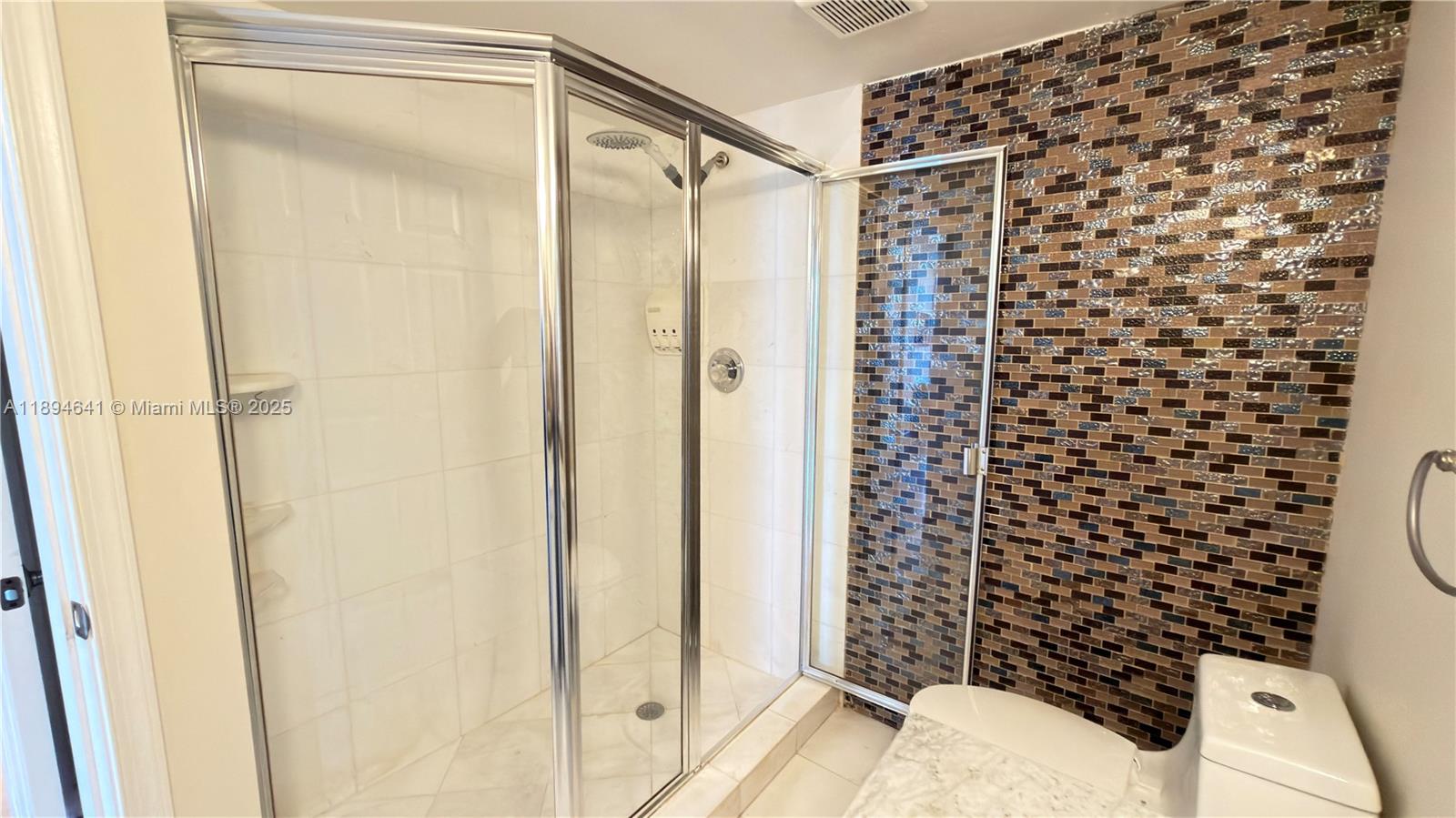 3530 W Mystic Pointe Dr #1602, Aventura FL 33180