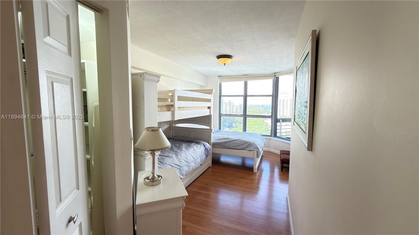 3530 W Mystic Pointe Dr #1602, Aventura FL 33180