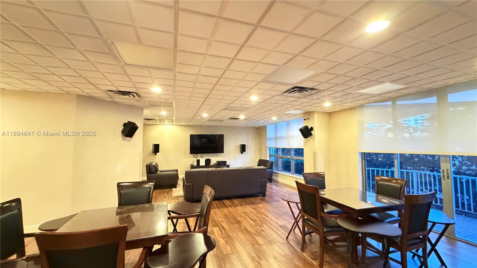 3530 W Mystic Pointe Dr #1602, Aventura FL 33180