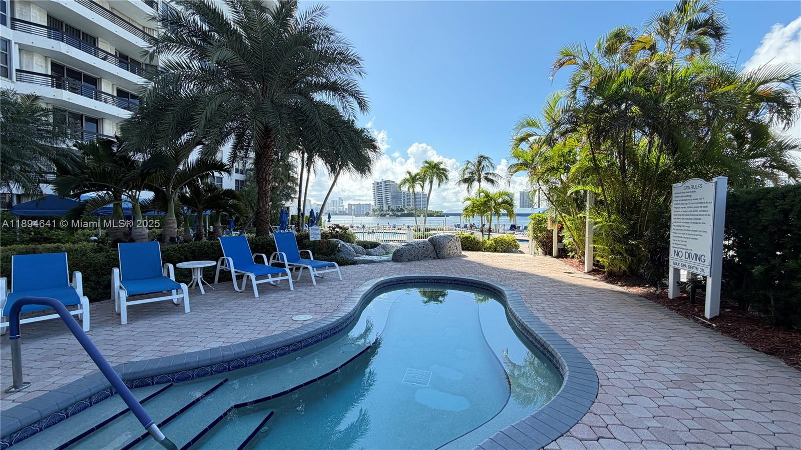 3530 W Mystic Pointe Dr #1602, Aventura FL 33180