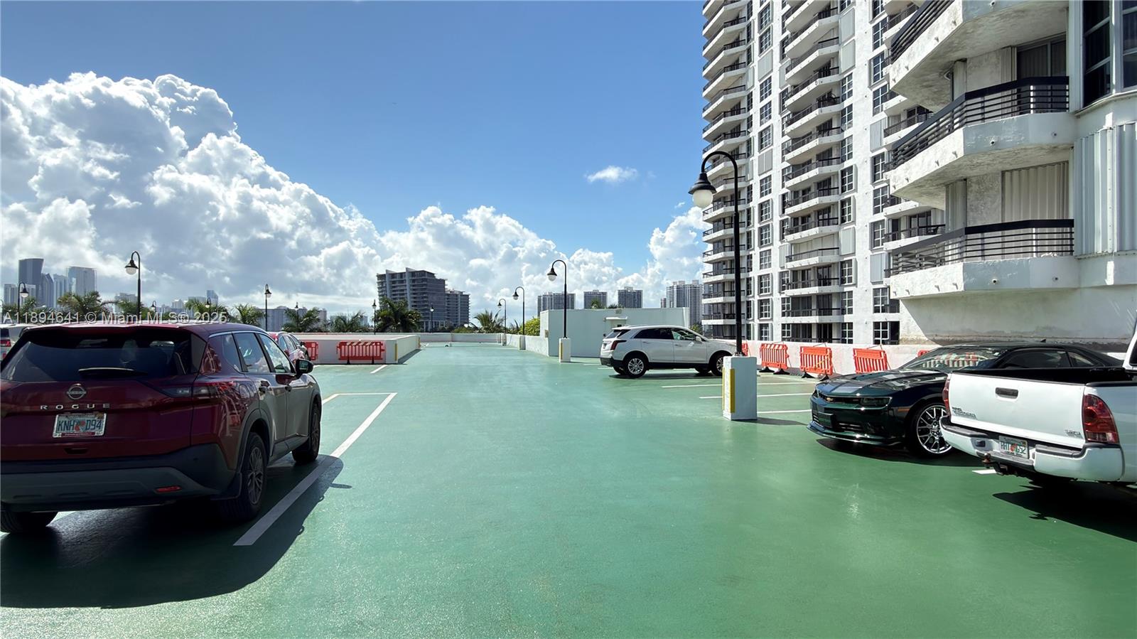 3530 W Mystic Pointe Dr #1602, Aventura FL 33180