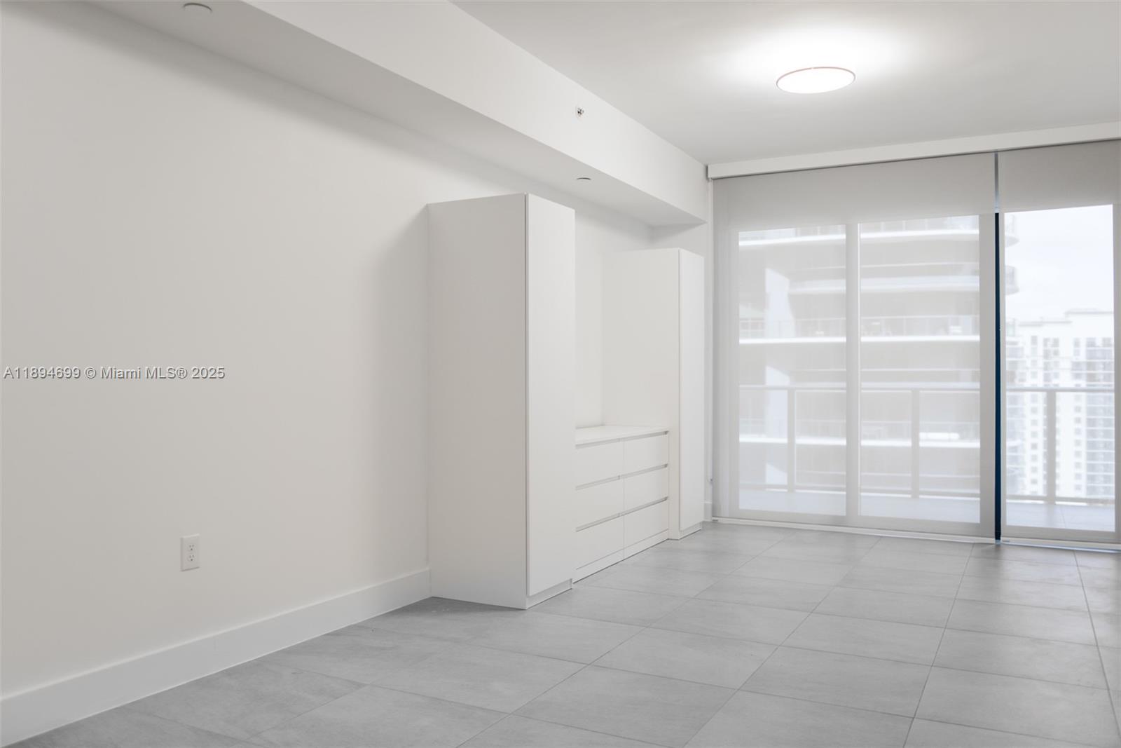 1010 Brickell Ave #3210, Miami FL 33131