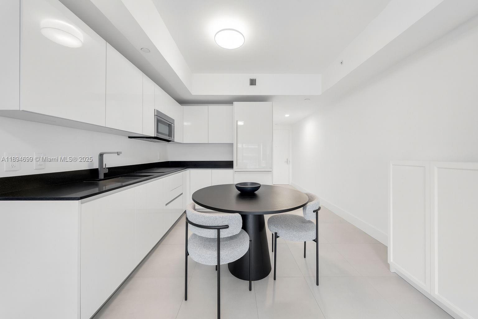 1010 Brickell Ave #3210, Miami FL 33131