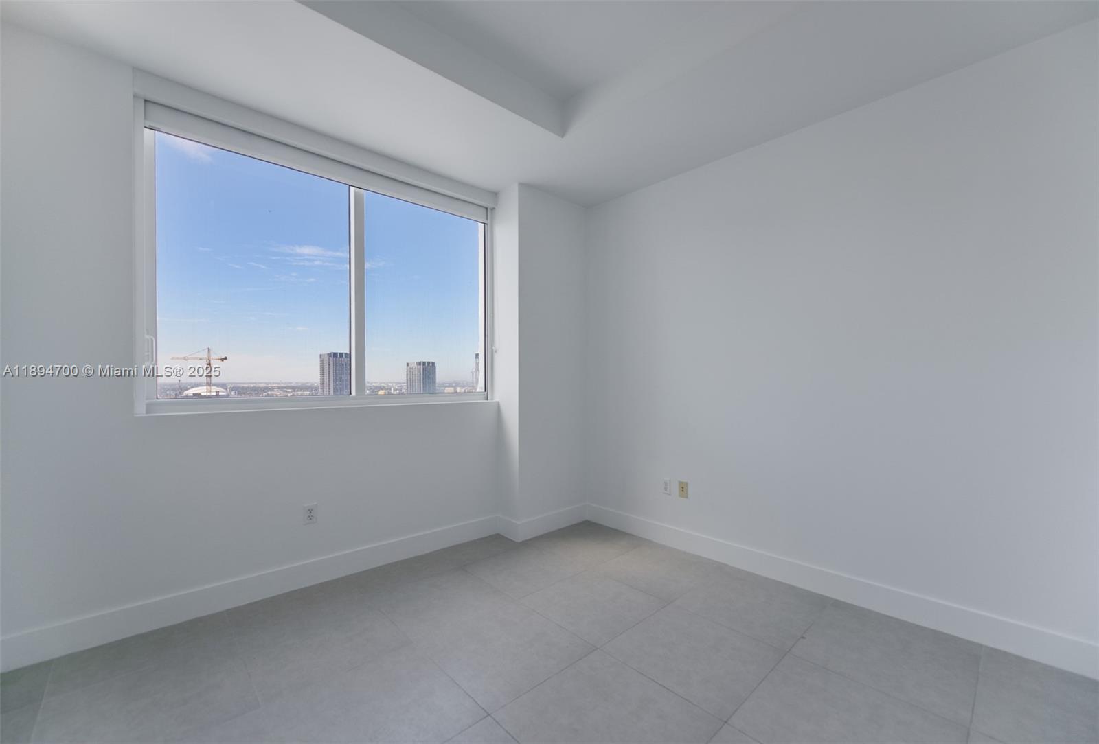 253 NE 2nd St #3902, Miami FL 33132