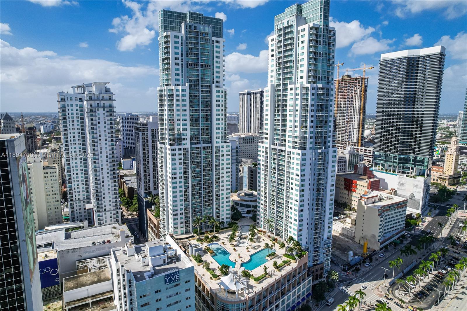 253 NE 2nd St #3902, Miami FL 33132