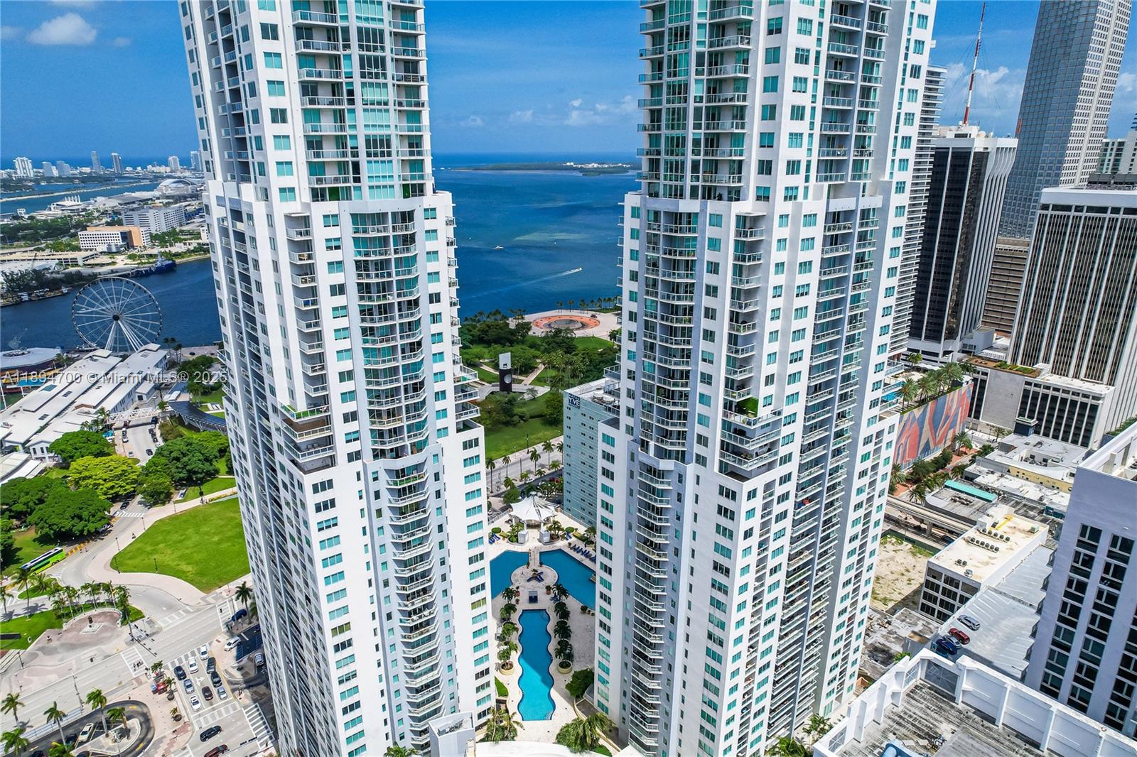 253 NE 2nd St #3902, Miami FL 33132