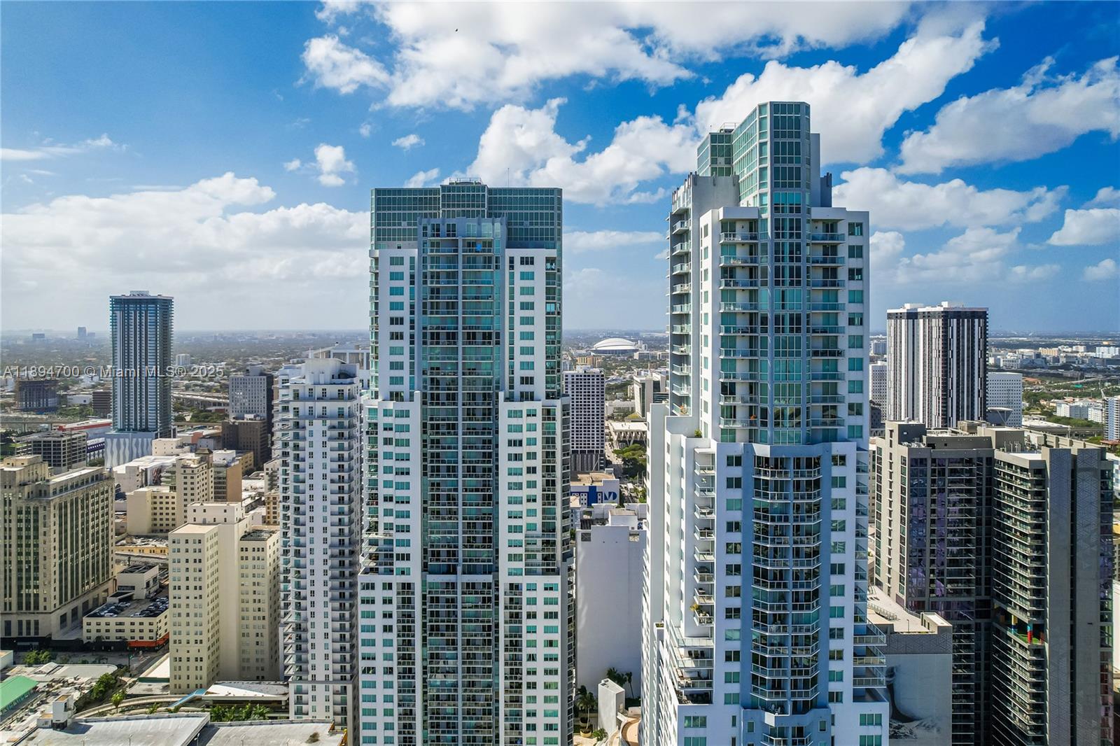 253 NE 2nd St #3902, Miami FL 33132