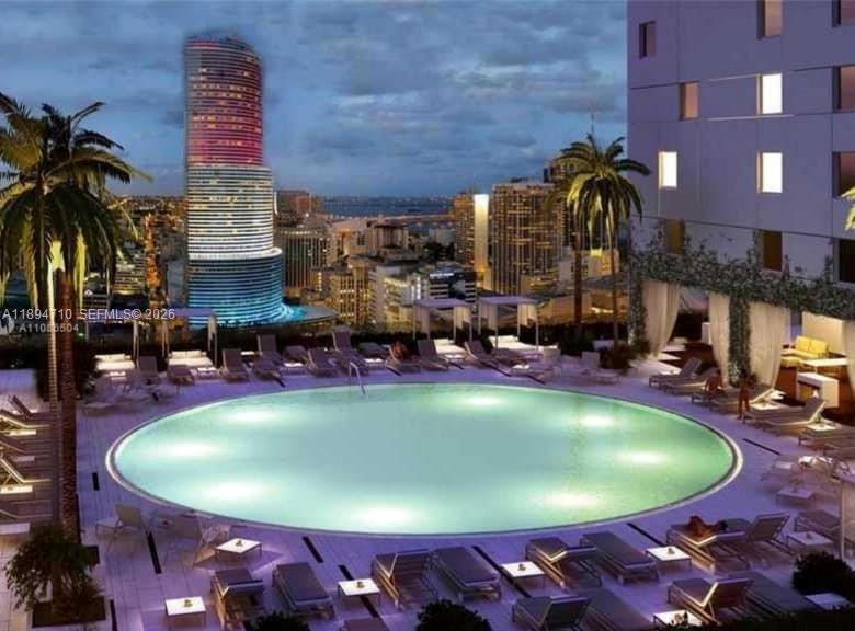 55 SE 6th St #4004, Miami FL 33131