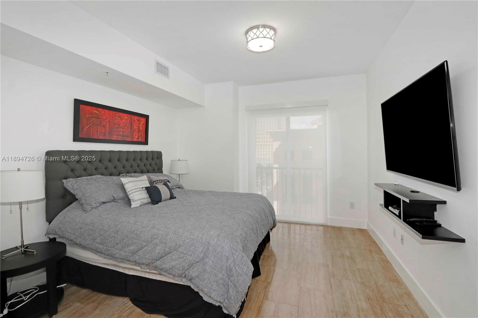 10 Aragon Ave #706, Coral Gables FL 33134