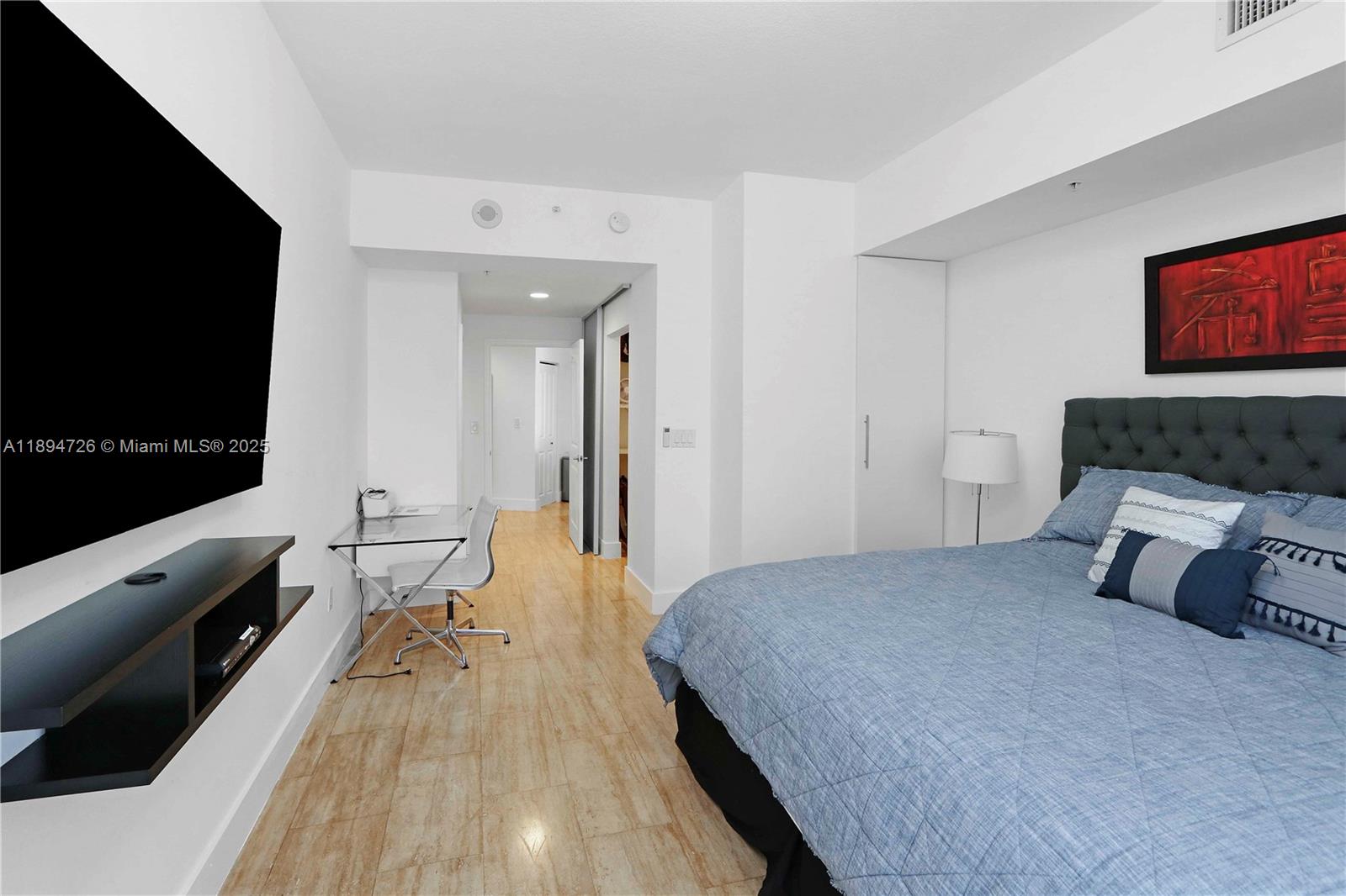 10 Aragon Ave #706, Coral Gables FL 33134