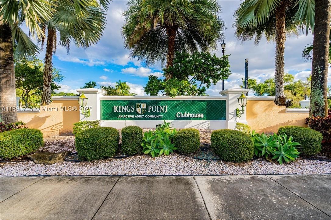 7440 Granville Dr #213, Tamarac FL 33321