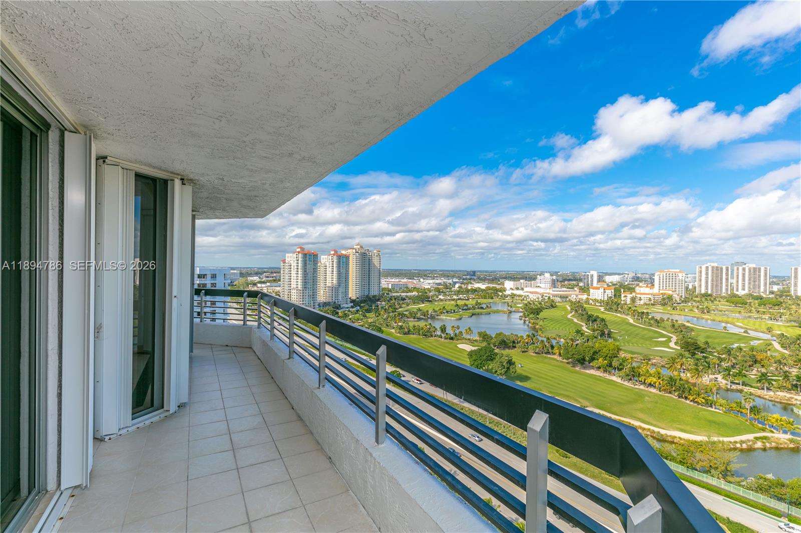3400 NE 192nd St #LPH5, Aventura FL 33180