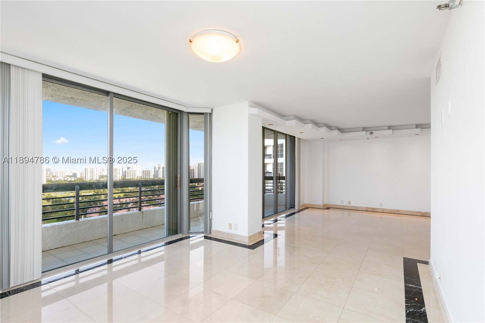 3400 NE 192nd St #LPH5, Aventura FL 33180