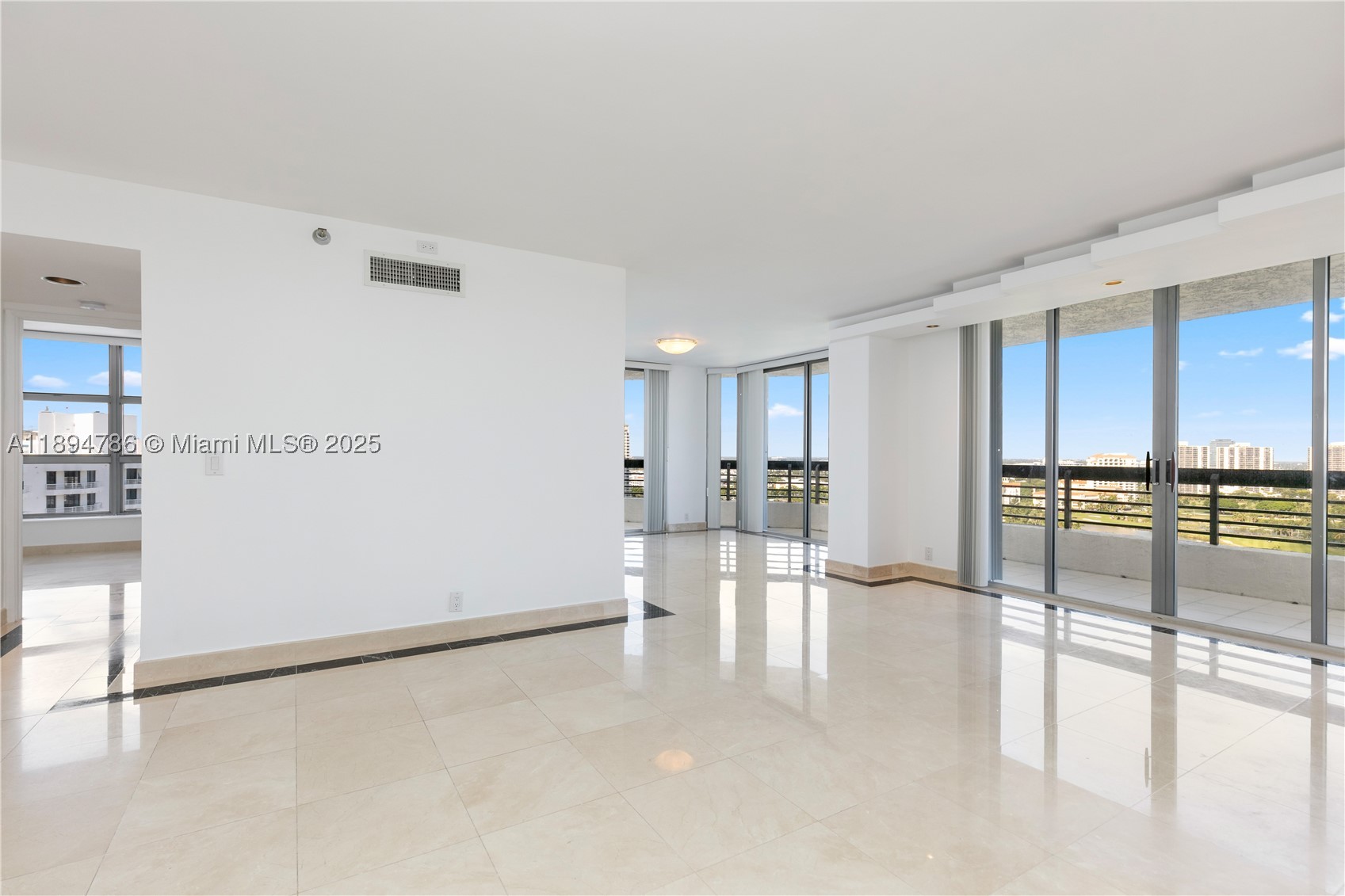 3400 NE 192nd St #LPH5, Aventura FL 33180