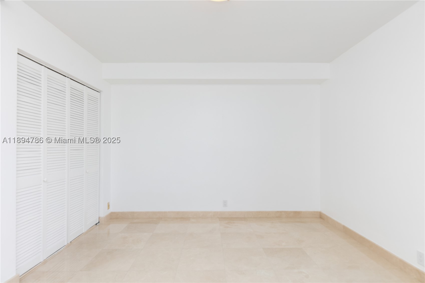 3400 NE 192nd St #LPH5, Aventura FL 33180