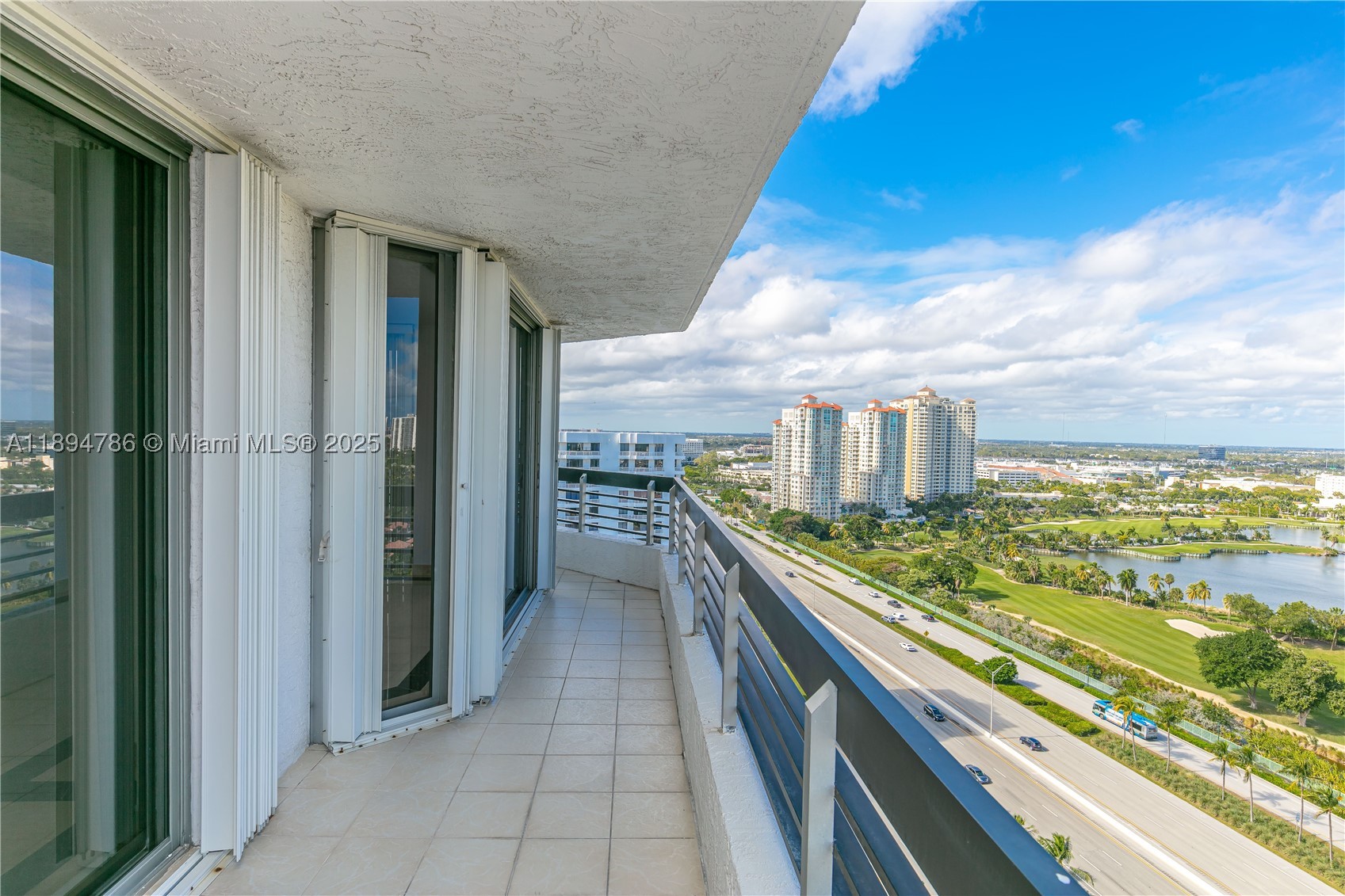 3400 NE 192nd St #LPH5, Aventura FL 33180