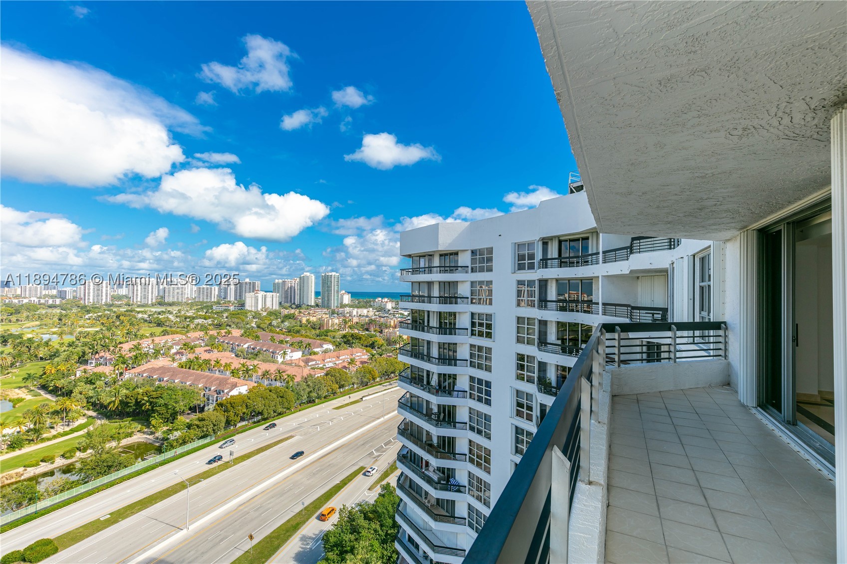 3400 NE 192nd St #LPH5, Aventura FL 33180