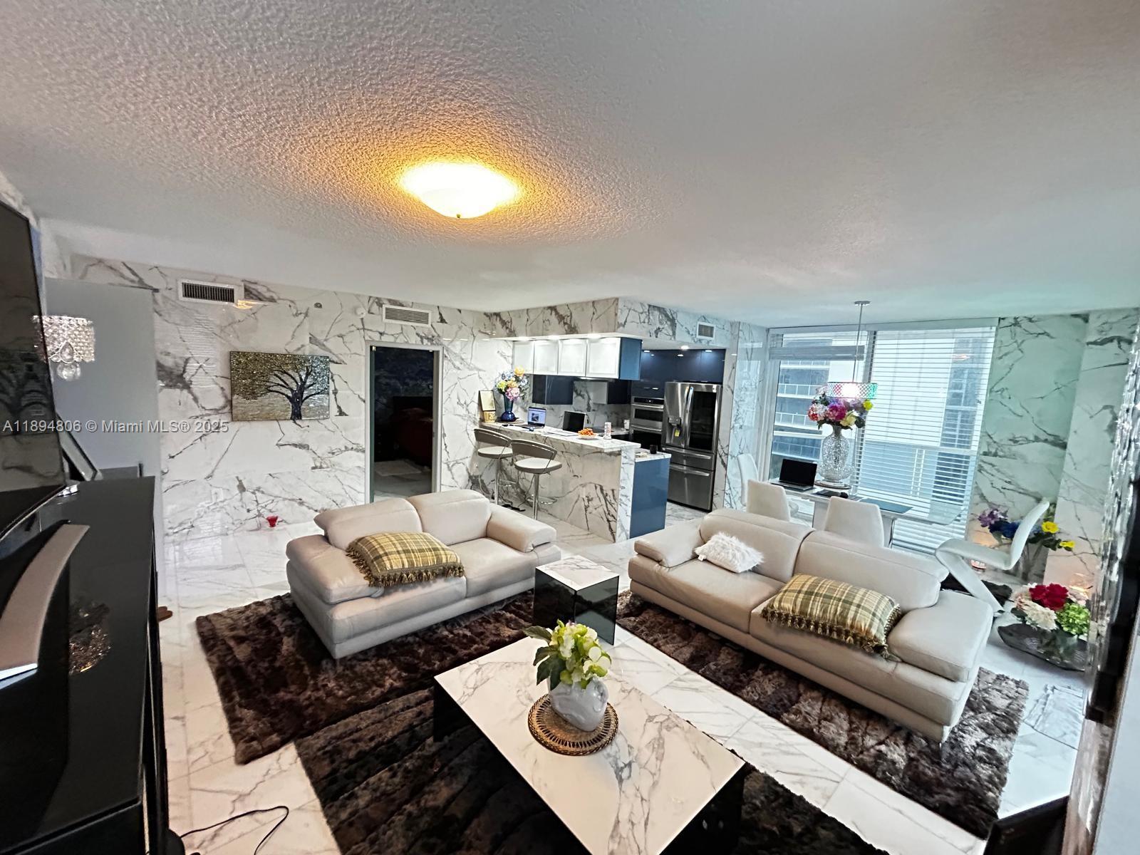 601 NE 23rd St #903, Miami FL 33137