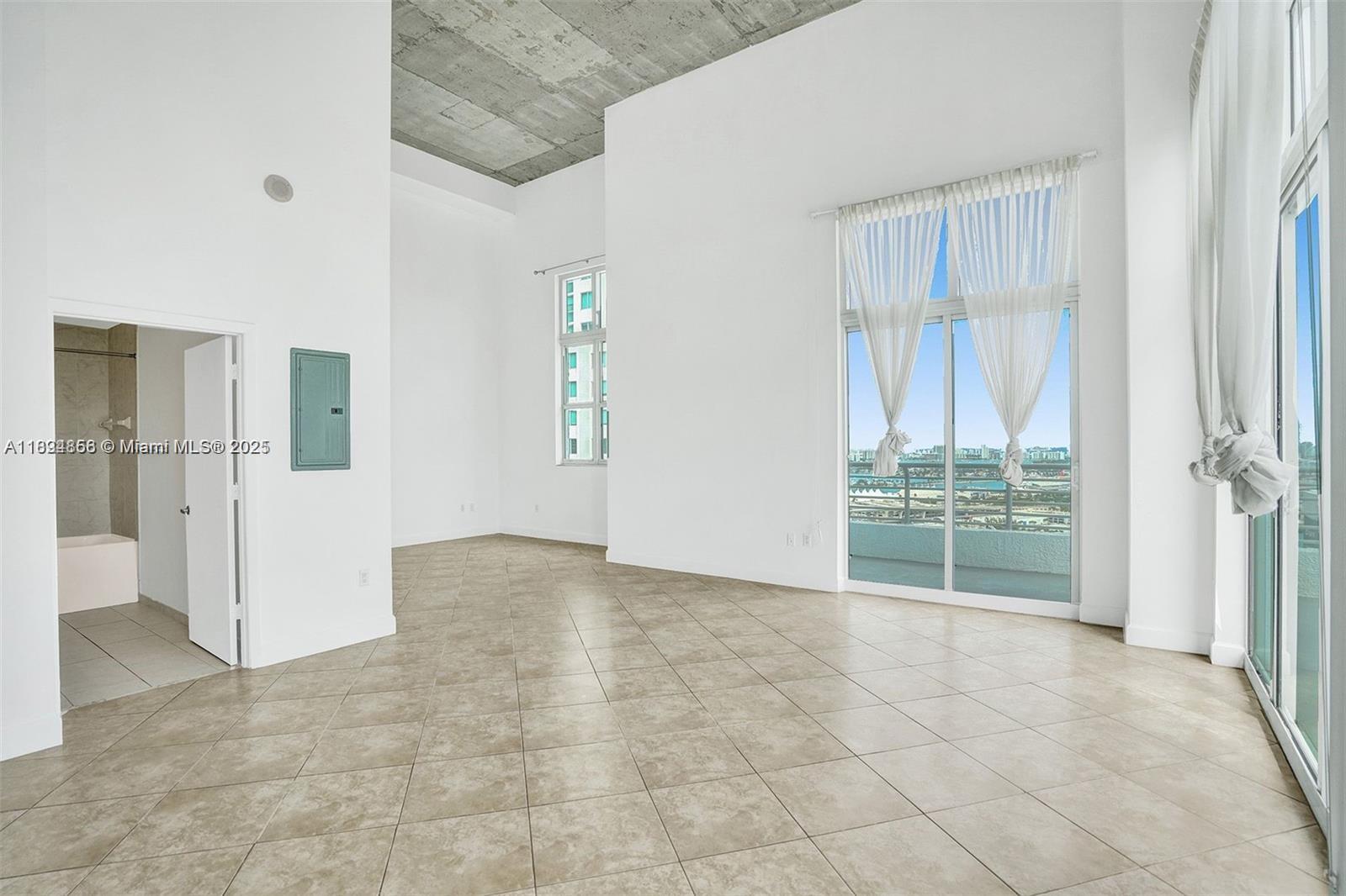133 NE 2nd Ave #LPH3502, Miami FL 33132
