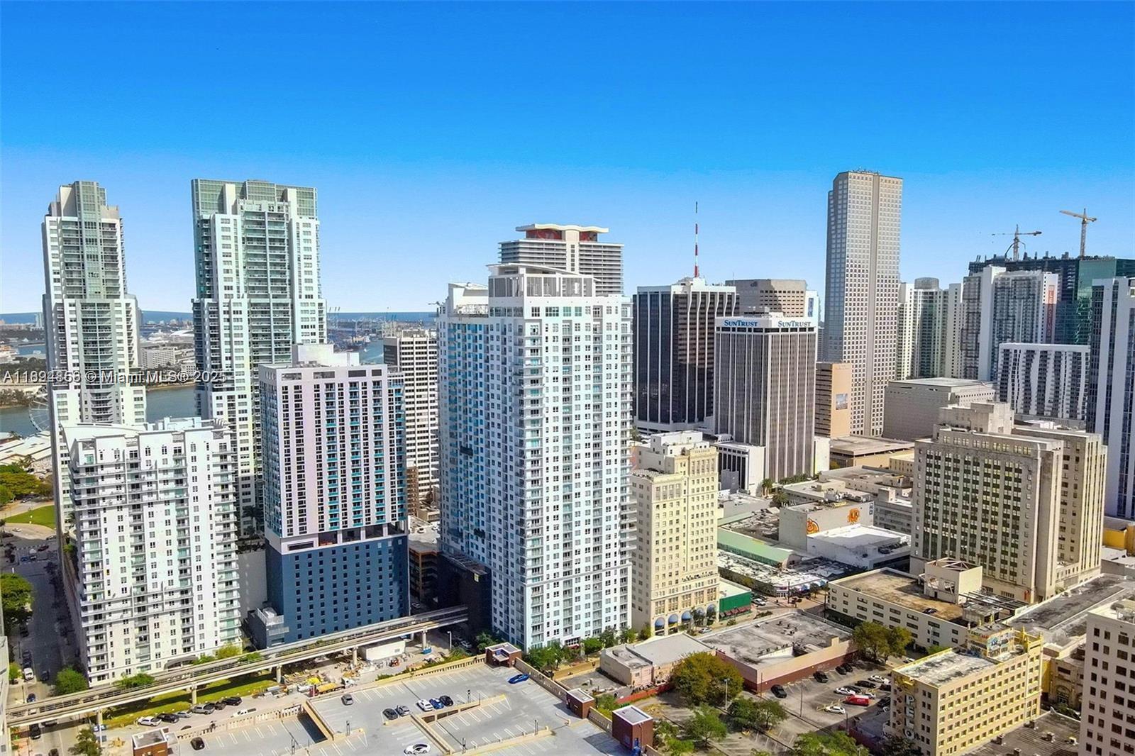 133 NE 2nd Ave #LPH3502, Miami FL 33132