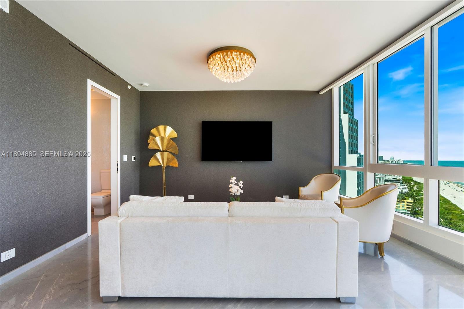 100 S Pointe Dr #2506, Miami Beach FL 33139