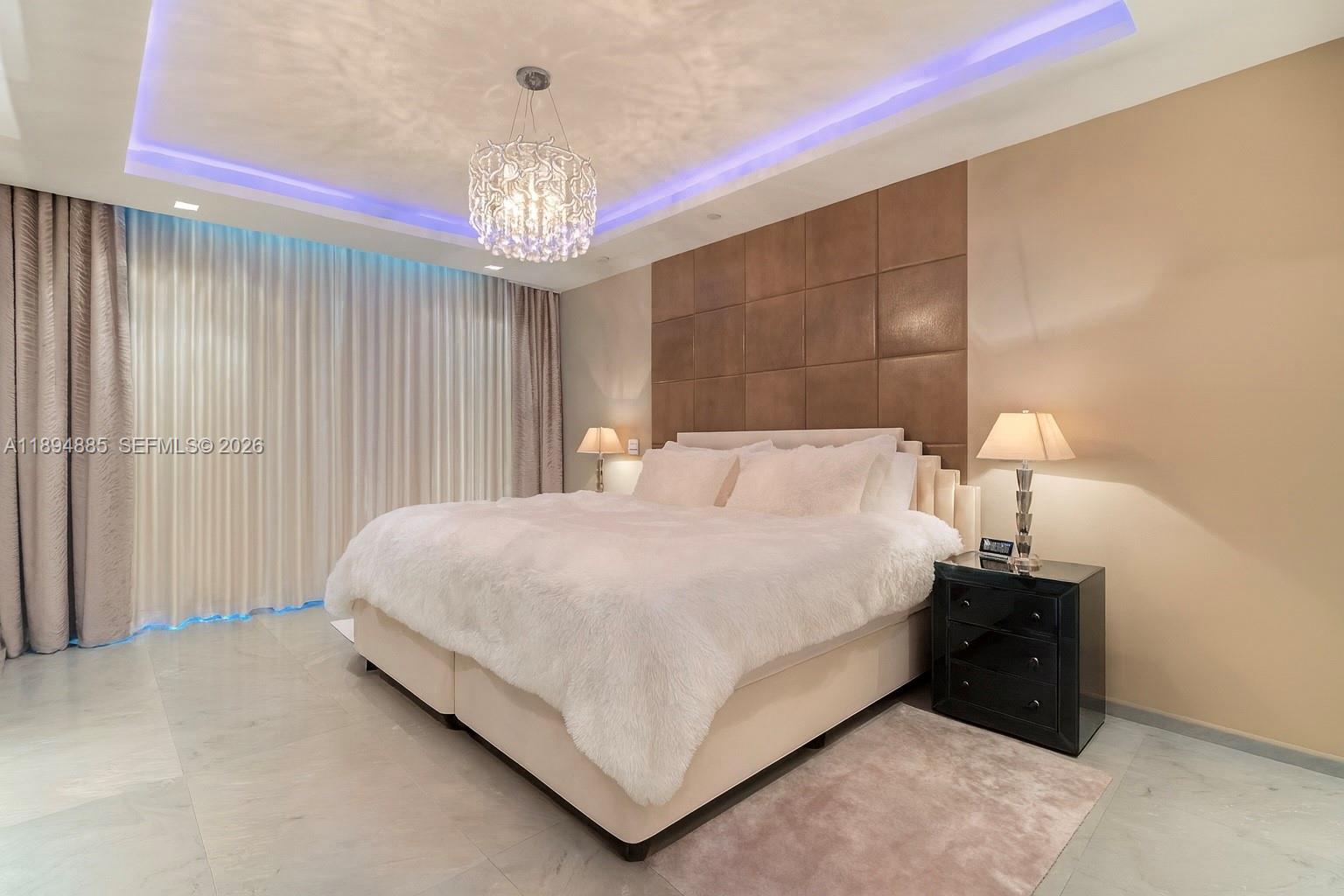 100 S Pointe Dr #2506, Miami Beach FL 33139