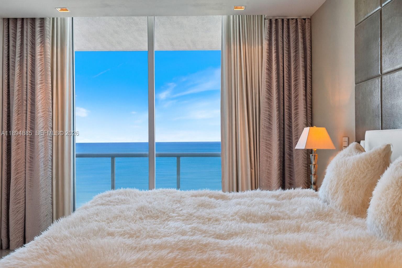 100 S Pointe Dr #2506, Miami Beach FL 33139